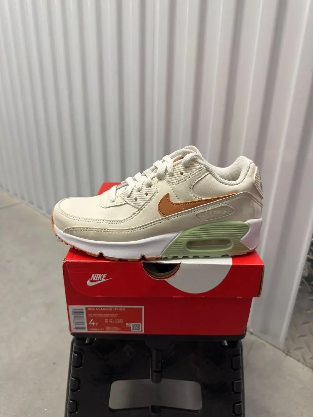 Nike Air Max 90 Pale Ivory Honeydew Phantom 2023 Size 4Y GS - CD6864-122